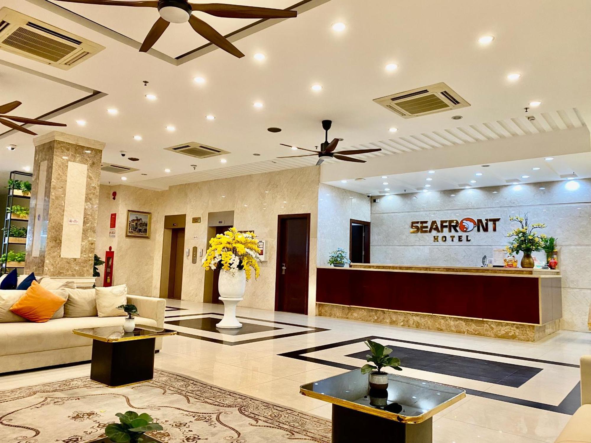 Khách sạn Seafront